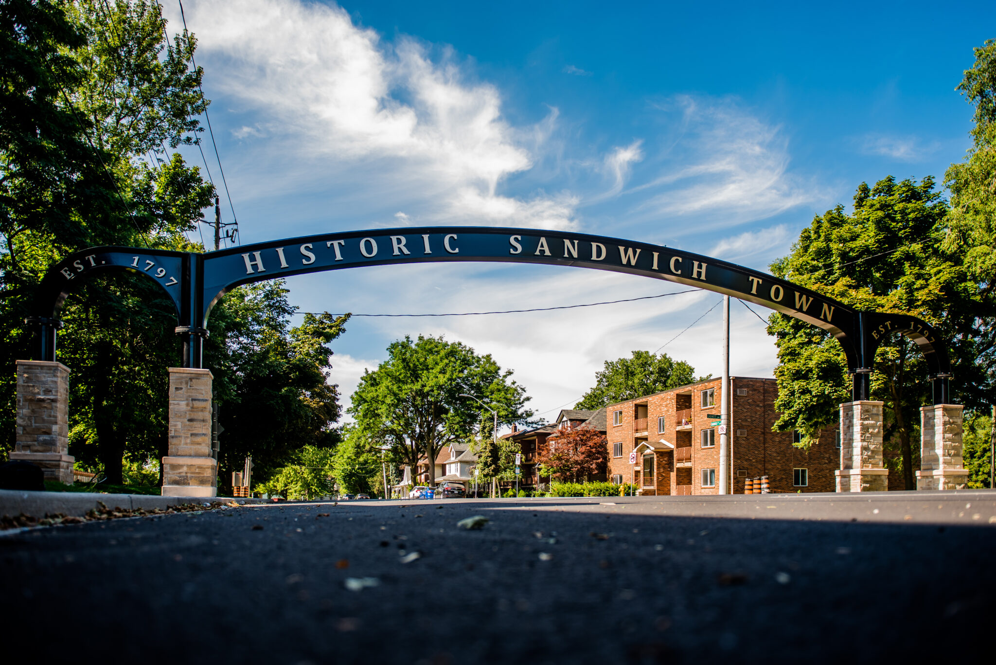 Overarching sign with Sandwich Town